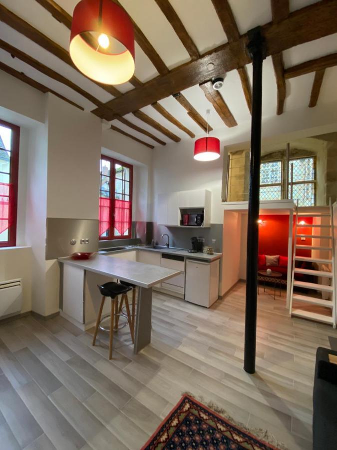 Le Gîte de Lancelot avec balnéo City Center Sens Exterior foto