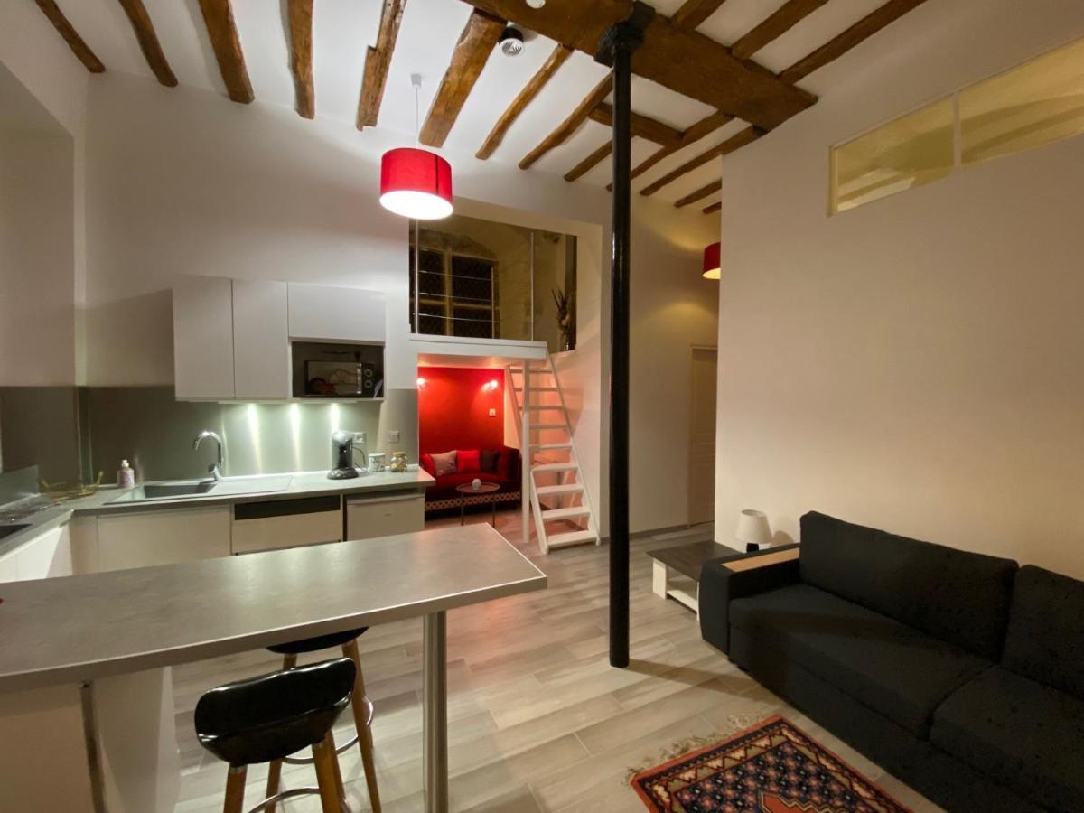 Le Gîte de Lancelot avec balnéo City Center Sens Exterior foto
